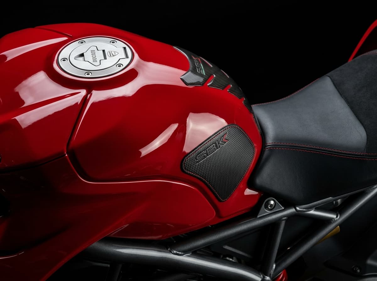 Corsa Red